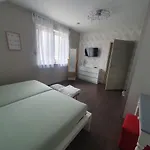 Apartmán Beim Oldtimer Rees