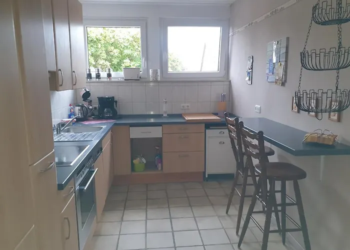 Beim Oldtimer Daire Rees